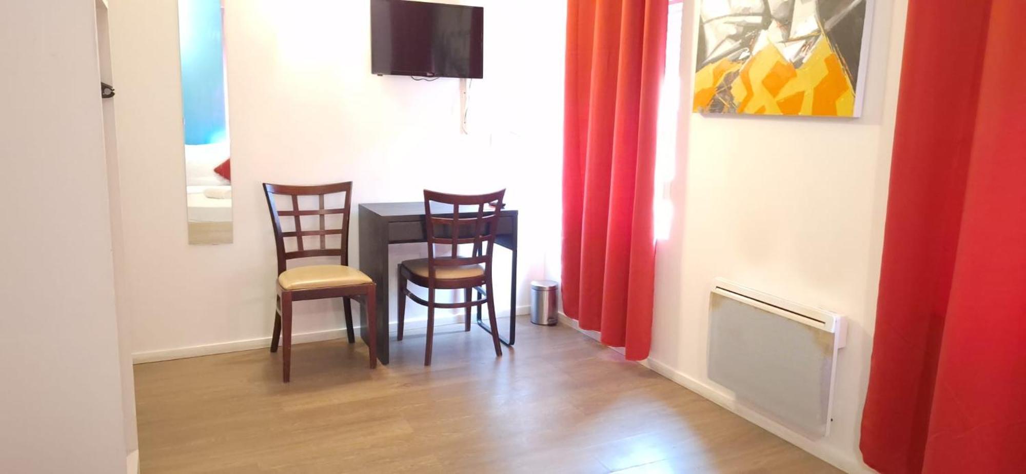 Hotel- Restaurant Le Saint Quentin Экстерьер фото