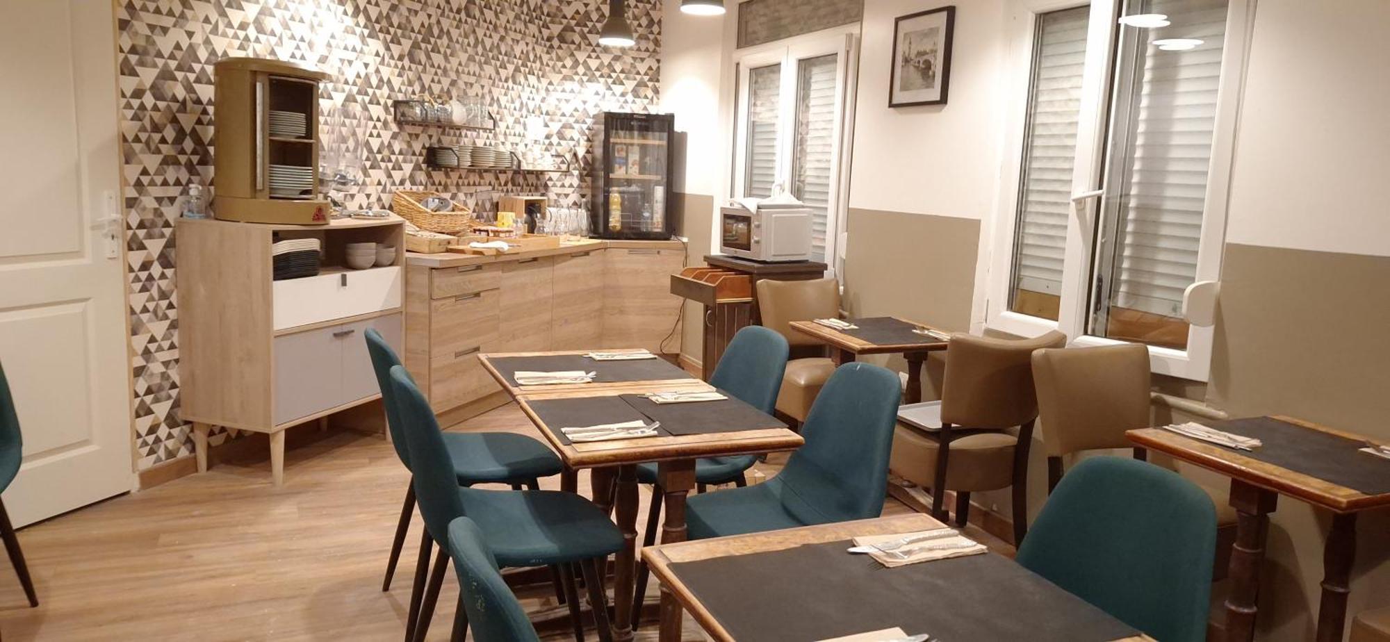 Hotel- Restaurant Le Saint Quentin Экстерьер фото